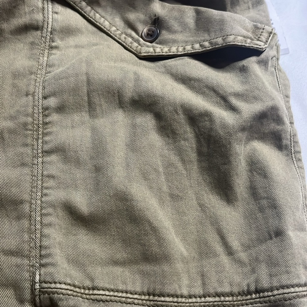 NWT Old Navy Olive Green Shorts - Picture 5 of 10